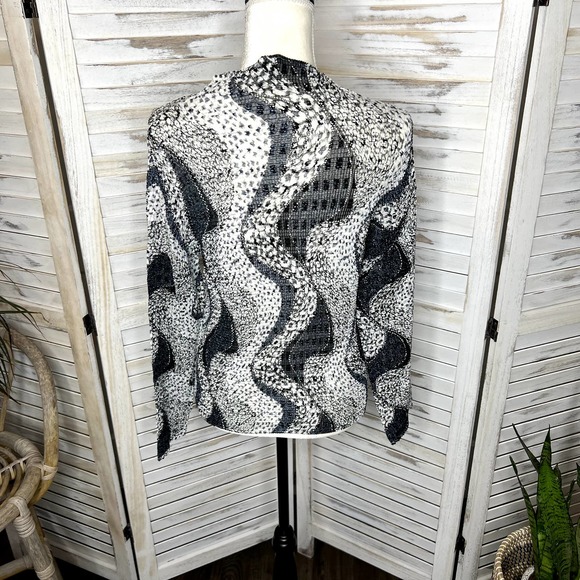 ALBERTO MAKALI Women's Crinkle Sequin Leopard Animal Print Top Blous Black White - Picture 4 of 15